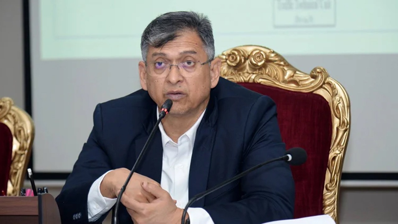 পুলিশের শার্ট আগের মতই প্যান্ট থাকবে খাকি: স্বরাষ্ট্রমন্ত্রী