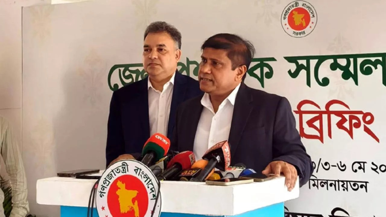 সশস্ত্র বাহিনীকে আরও জনমুখী করতে ডিসিদের নির্দেশনা