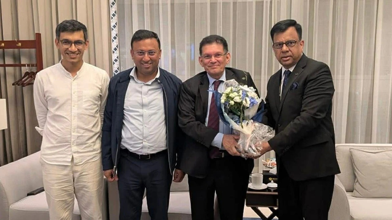 তিন দিনের সফরে বেইজিং পৌঁছেছেন পররাষ্ট্রমন্ত্রী