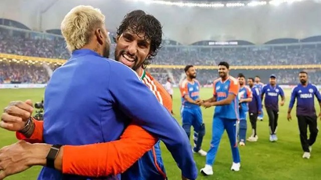 এশিয়া কাপ ফাইনালে পাকিস্তানকে হারিয়ে নবম শিরোপা ভারতের