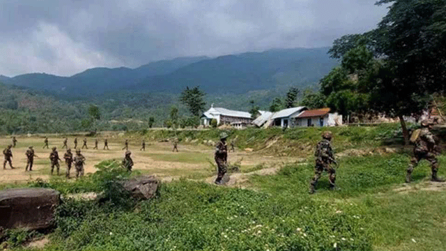 ভারতের মণিপুরে বন্দুকযুদ্ধে নিহত ১০
