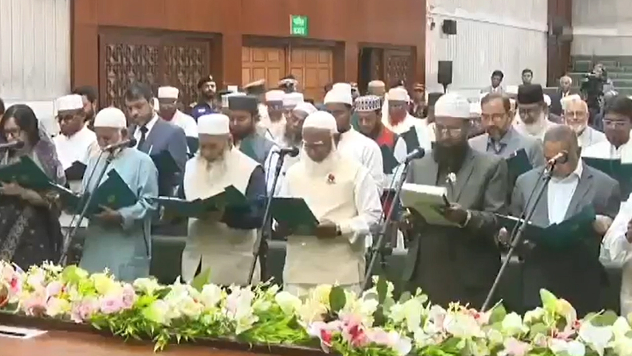 দুই জামায়াত এমপি শপথ গ্রহণ করলেন