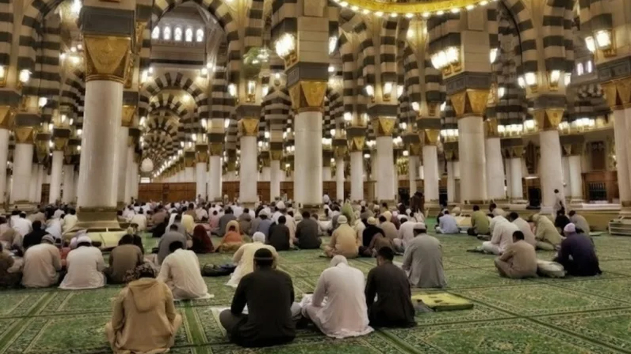 মসজিদে নববীতে ২০২৫ সালে কোরআন হিফজ সম্পন্ন করেছেন ৮,৩৩৫ শিক্ষার্থী