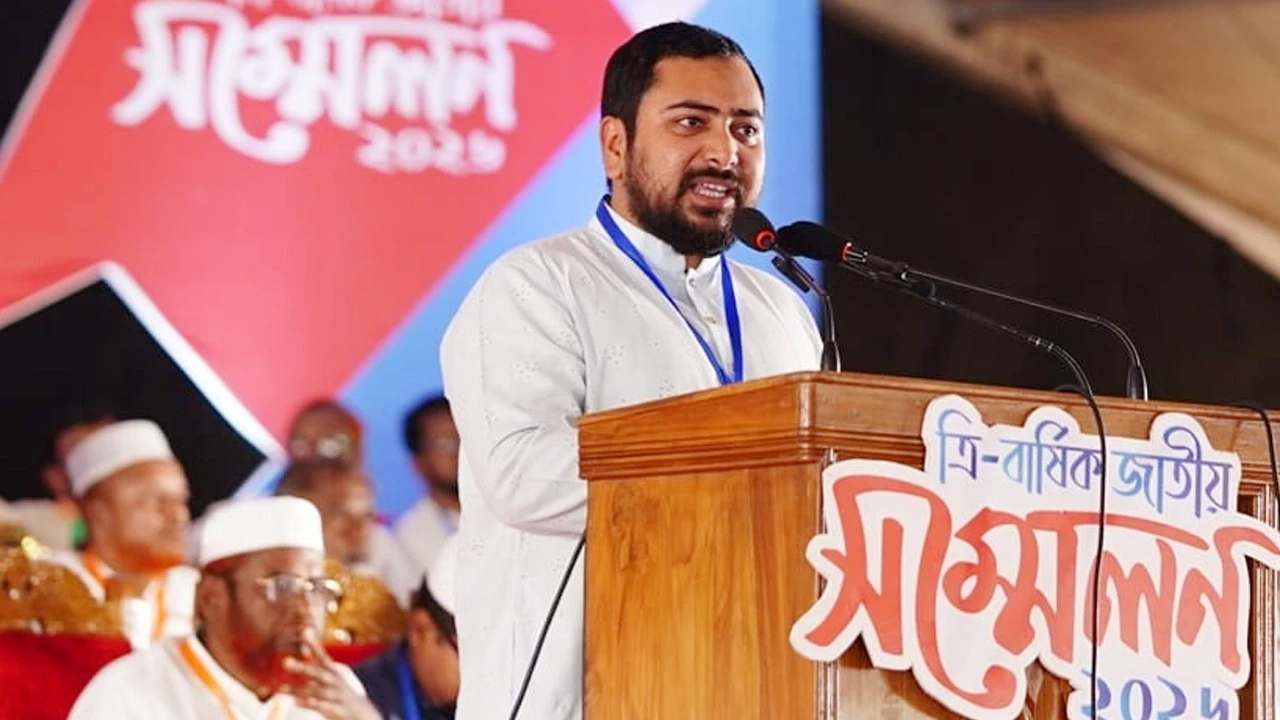 ক্ষমতার স্বাদ পেয়ে বিএনপি জনগণের কথা ভুলে গেছে: নাহিদ ইসলাম