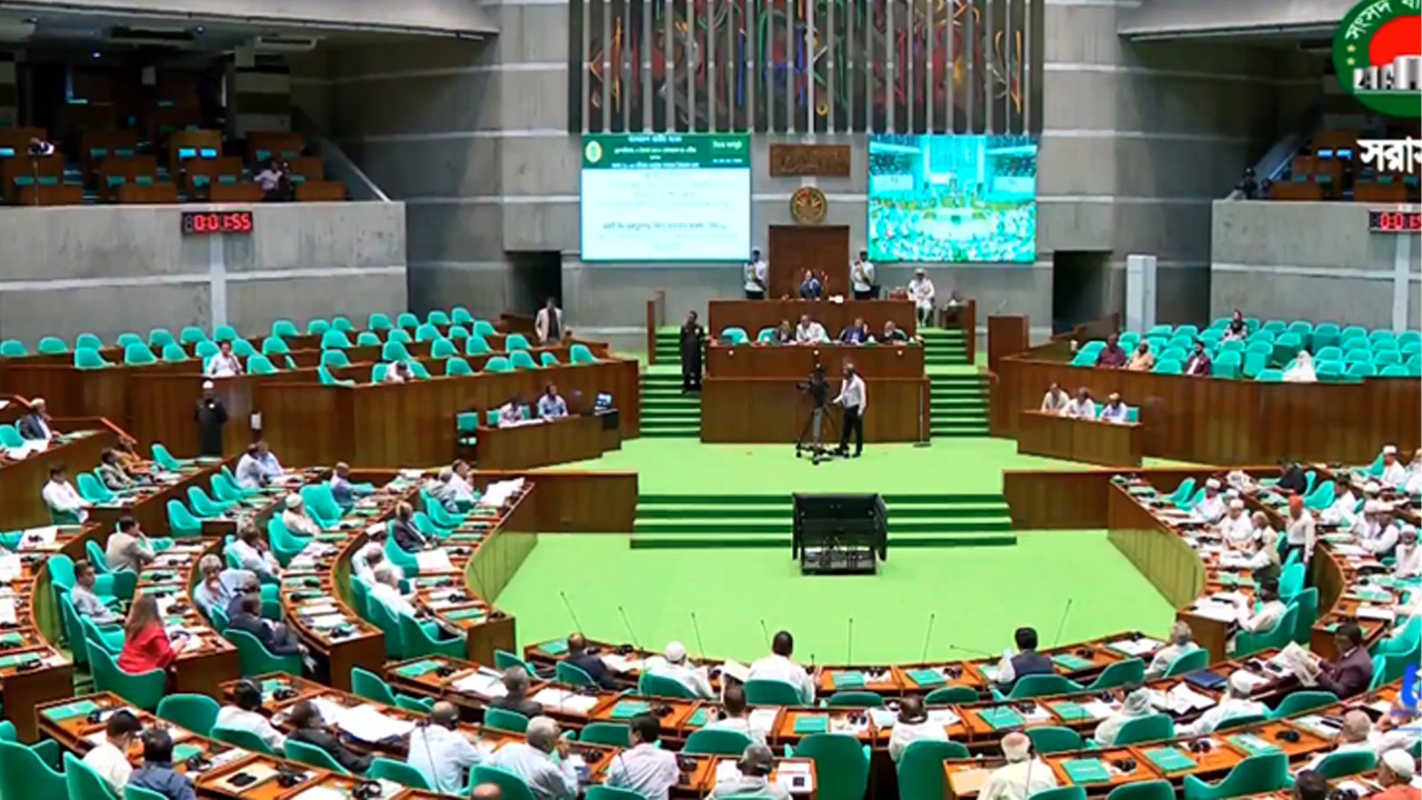 বিএসইসি ও বীমা নিয়ন্ত্রক সংস্থা প্রধানের বয়সসীমা থাকছে না, সংসদে বিল পাস