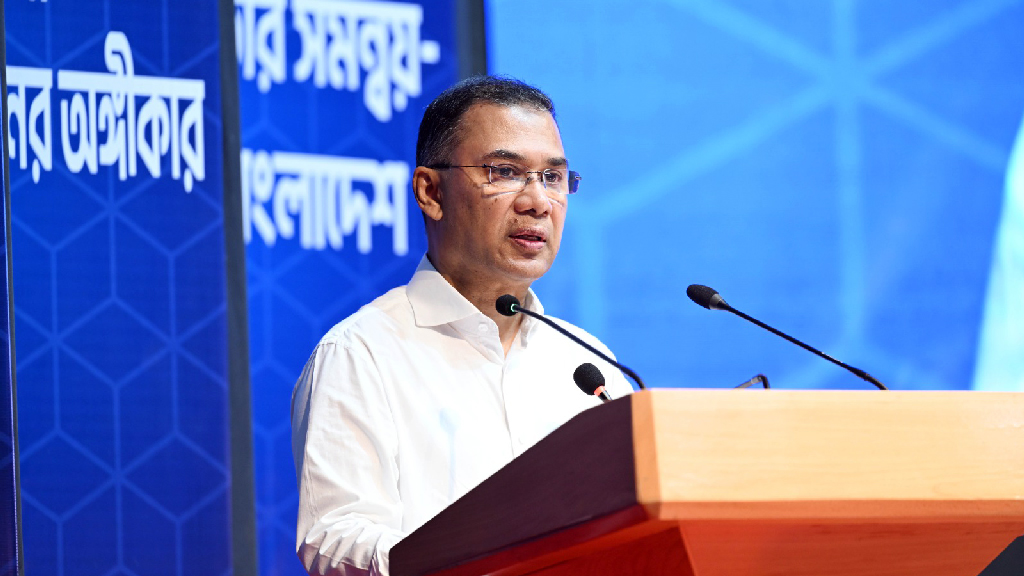 জনপ্রশাসনকে আরও কার্যকর করতে মেধাভিত্তিক নীতি: প্রধানমন্ত্রী