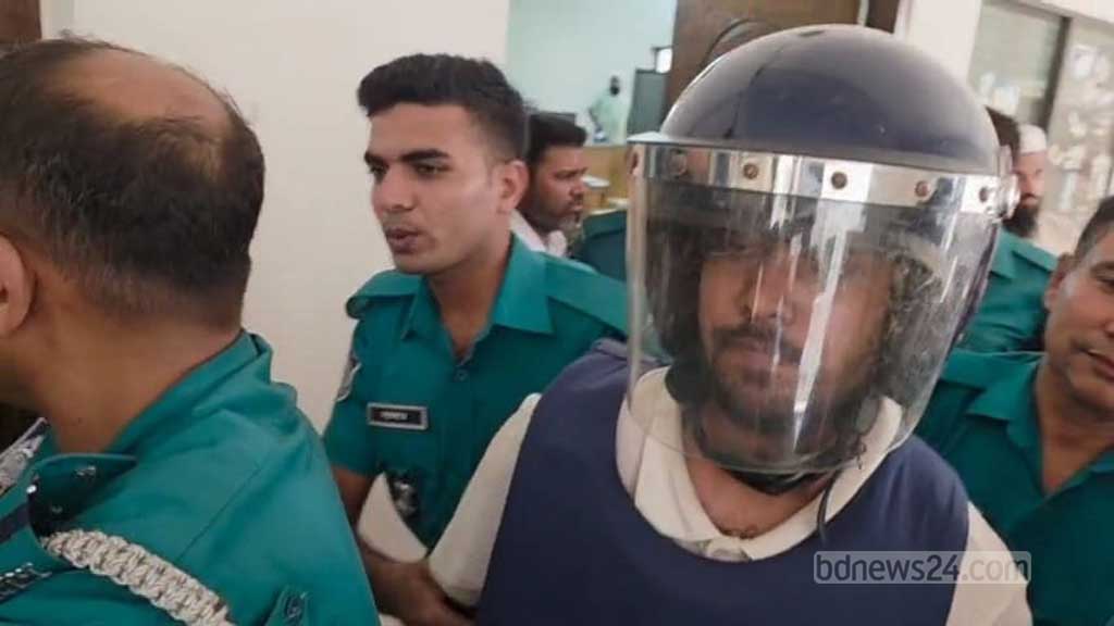চাঁদাবাজির মামলায় বৈষম্যবিরোধী ছাত্র আন্দোলনের সাবেক সমন্বয়কসহ ৪ জন রিমান্ডে