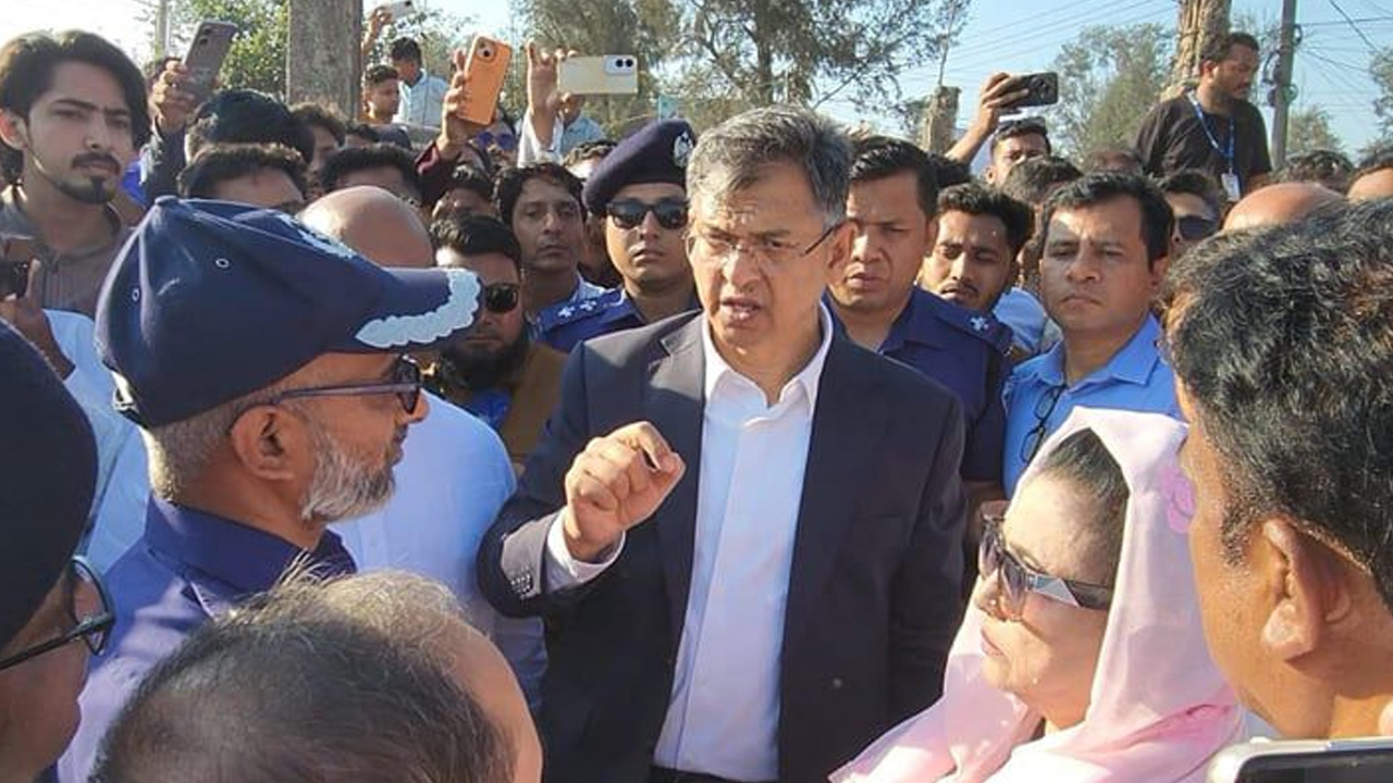 কক্সবাজার সৈকতের বালিয়াড়িতে কোনো স্থাপনা থাকবে না: স্বরাষ্ট্রমন্ত্রী