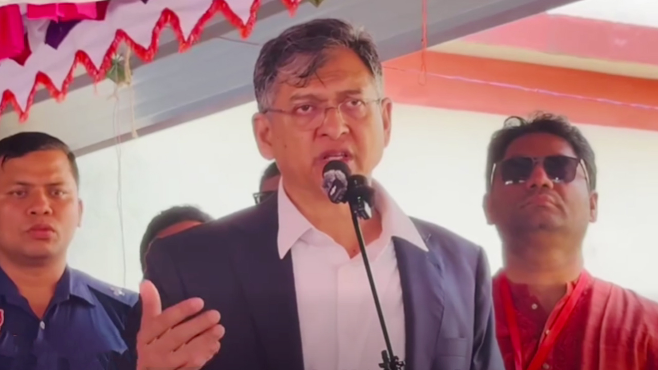 হায়াত খুবই সংক্ষিপ্ত, কথা কম বলে জনগনের জন্য কাজ করতে চাই: স্বরাষ্ট্রমন্ত্রী