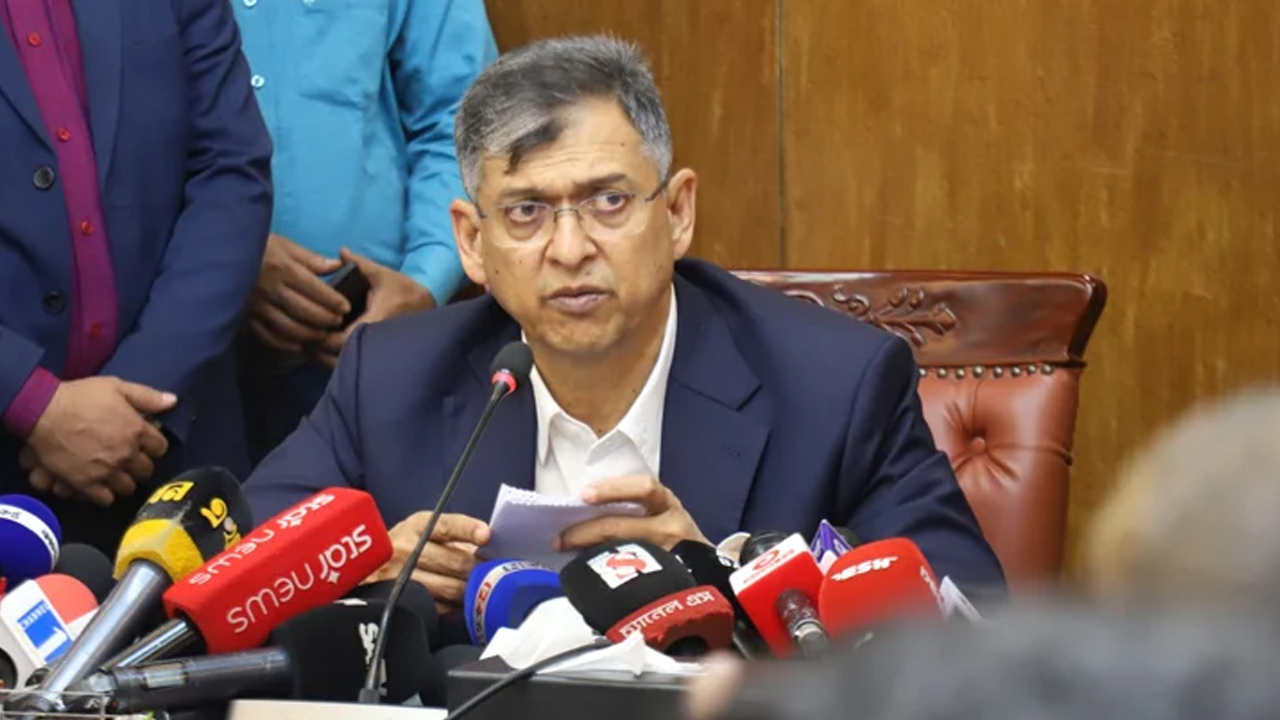 পুলিশের কাজে অবৈধভাবে হস্তক্ষেপ করলে ব্যবস্থা নেওয়া হবে: স্বরাষ্ট্রমন্ত্রী