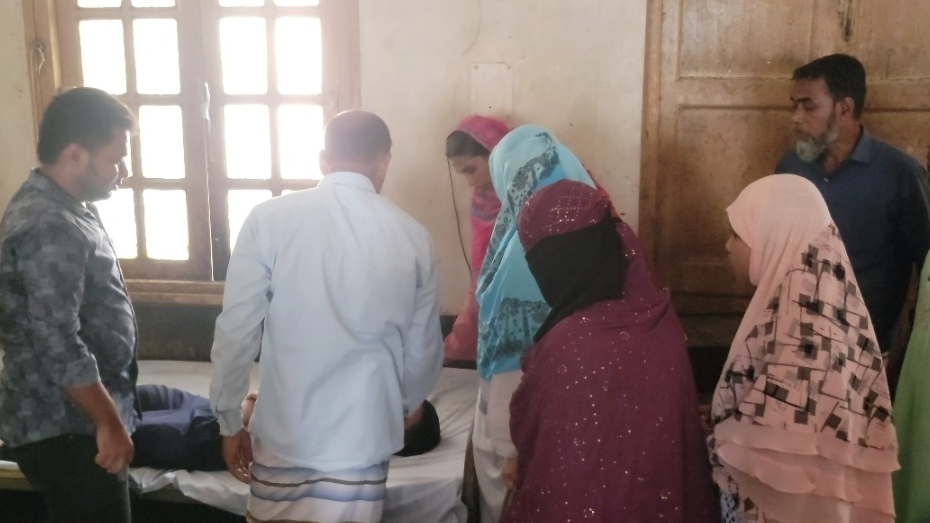 পাবনায় ট্রাকচাপায় স্কুল শিক্ষার্থীসহ নিহত ৩। ছবি: সংগৃহীত