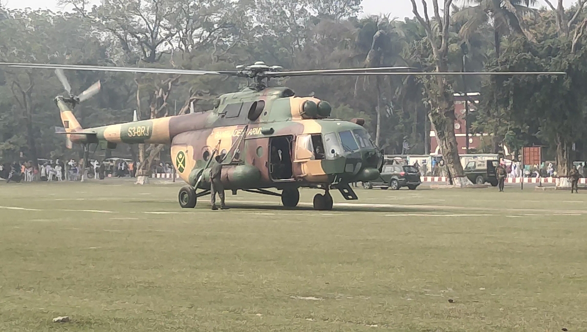 ভোটের মাঠ নিরাপদ রাখতে লালমনিরহাটে সেনাবাহিনীর মহড়া
