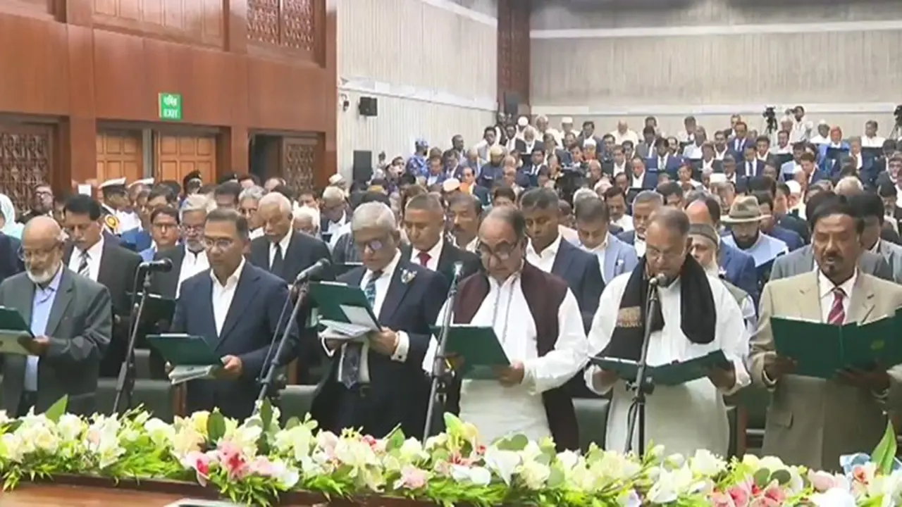 বিএনপির নবনির্বাচিত সংসদ সদস্যরা শপথ নিলেন