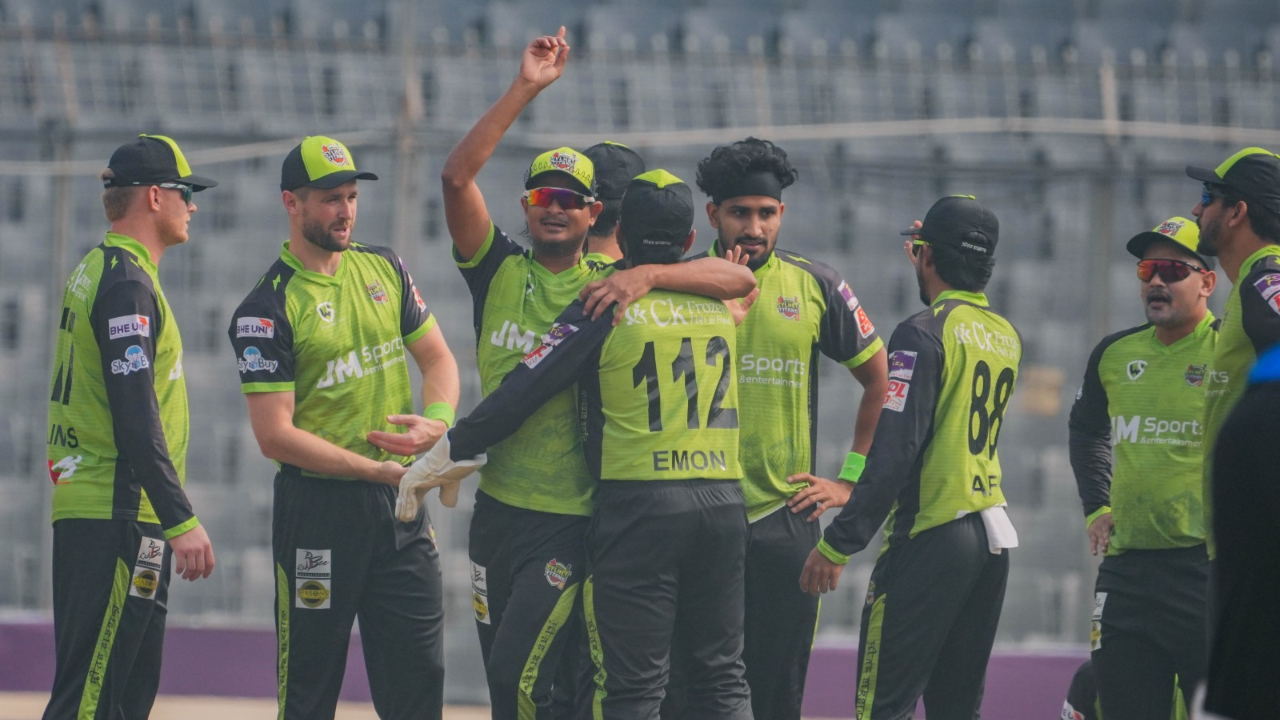 শেষ বলে ছক্কায় জিতল সিলেট, বিদায় রংপুরের