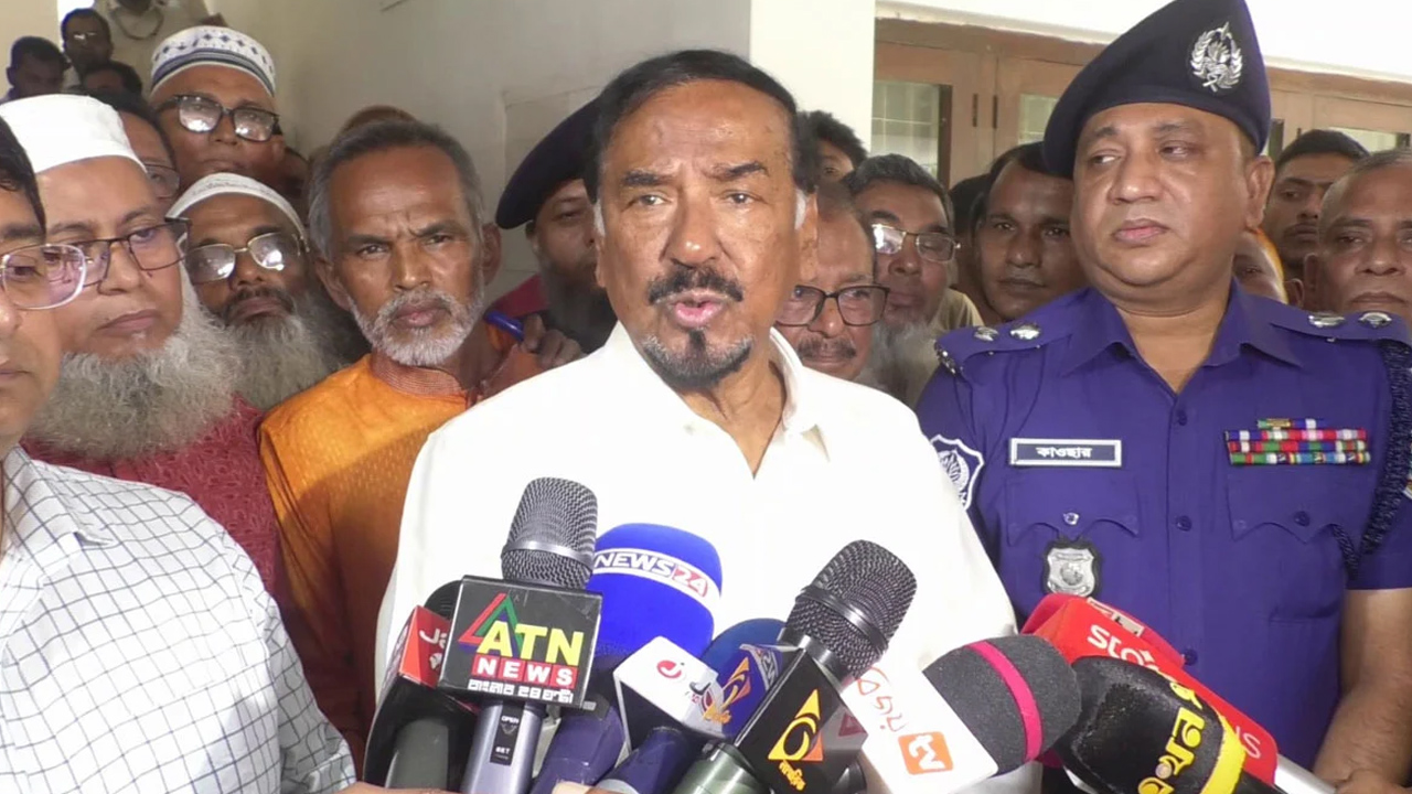 এমন কোনো লোভ নেই, যেটা শেখ হাসিনা আমাকে দেখাননি: স্পিকার