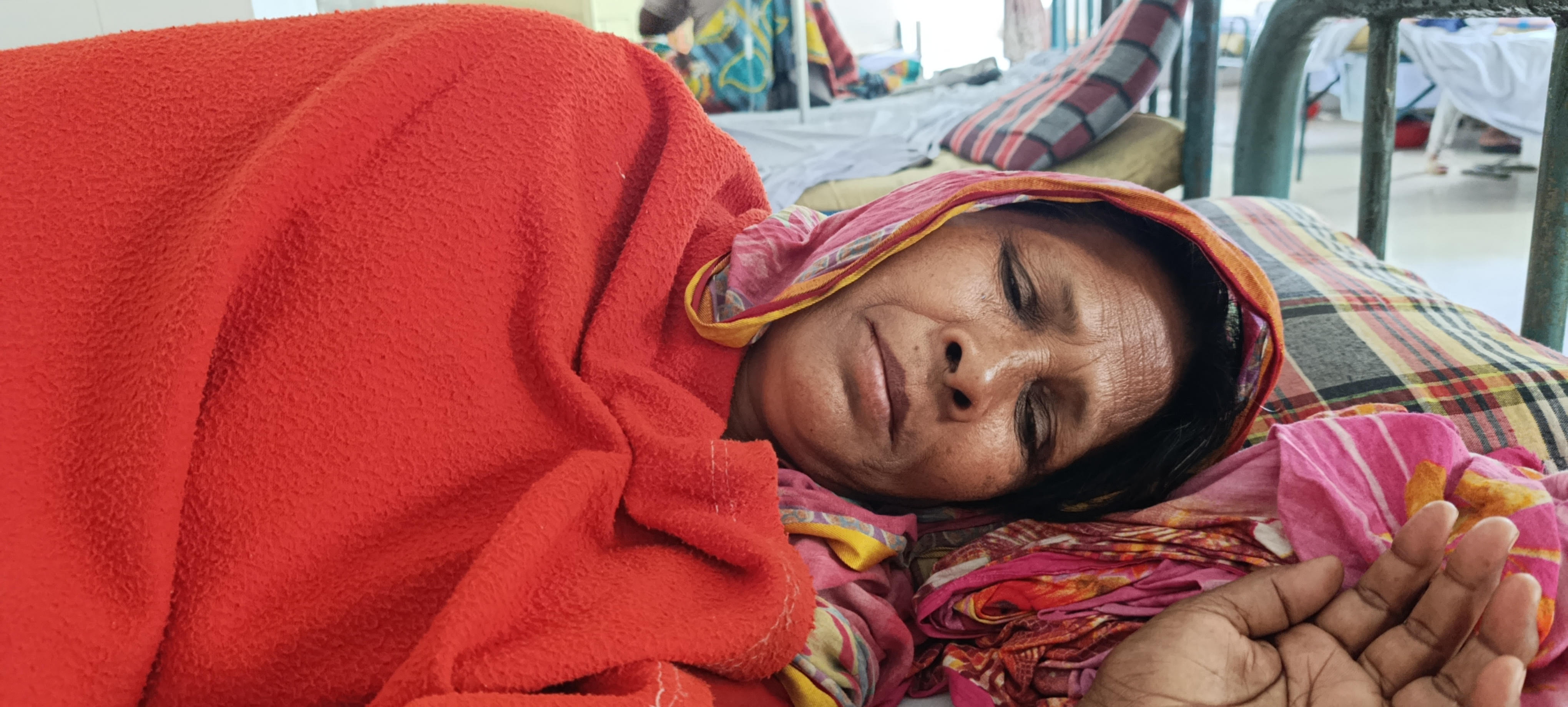 রাজিবপুরে জমি দখলচেষ্টা, হামলা-লুটপাটের অভিযোগ, থানায় লিখিত অভিযোগ