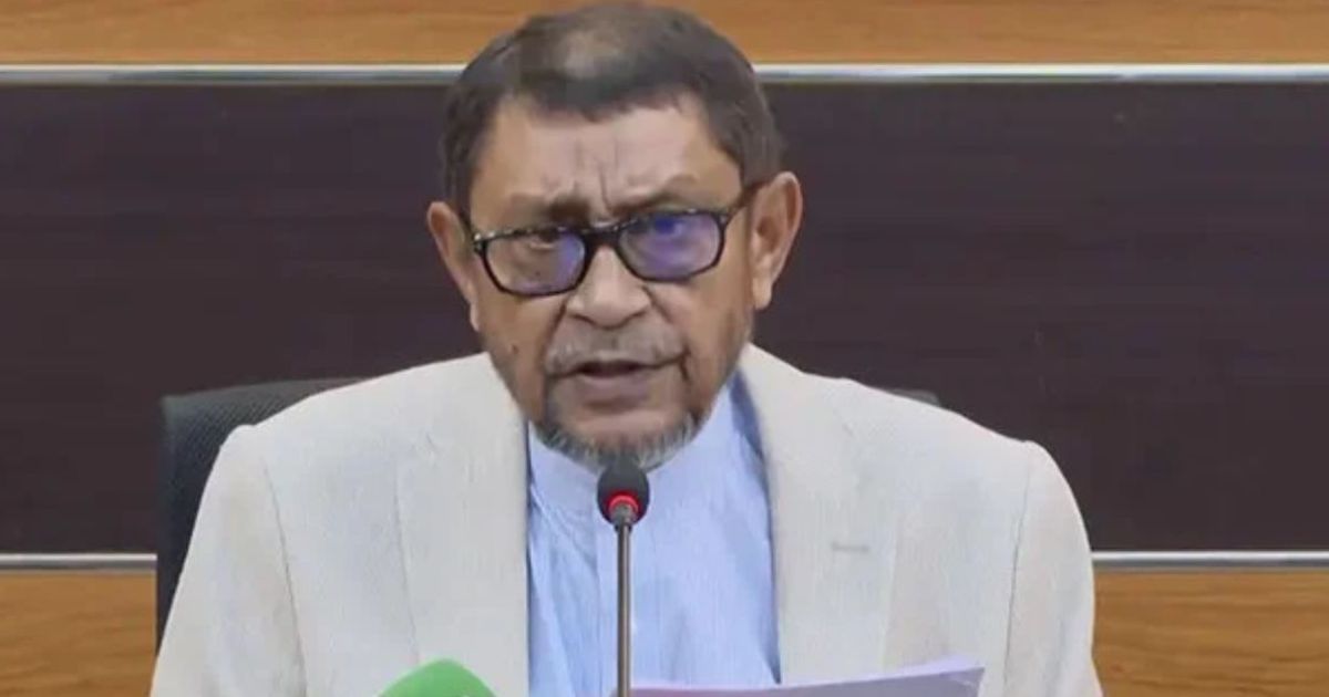 শিগগিরই ১ লাখ স্বাস্থ্যকর্মী নিয়োগ, বাড়ছে হাসপাতালের নিরাপত্তা