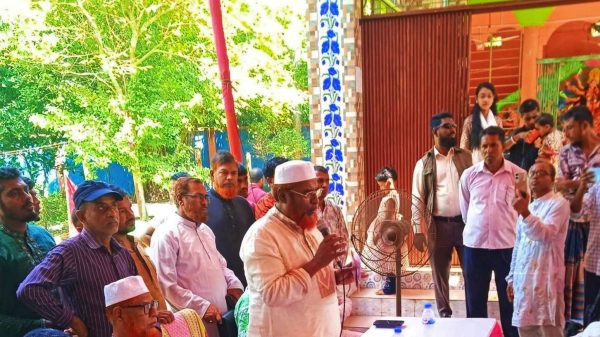 ডুমুরিয়ায় পূজা মণ্ডপ পরিদর্শনে জামায়াতের সেক্রেটারি জেনারেল মিয়া গোলাম পরওয়ার