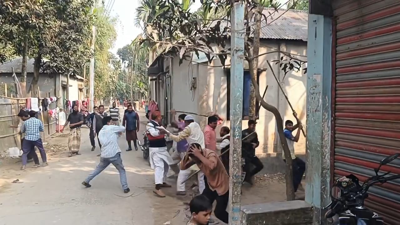 লালমনিরহাটে বিএনপি-জামায়াতের সংঘর্ষ, আহত ২০