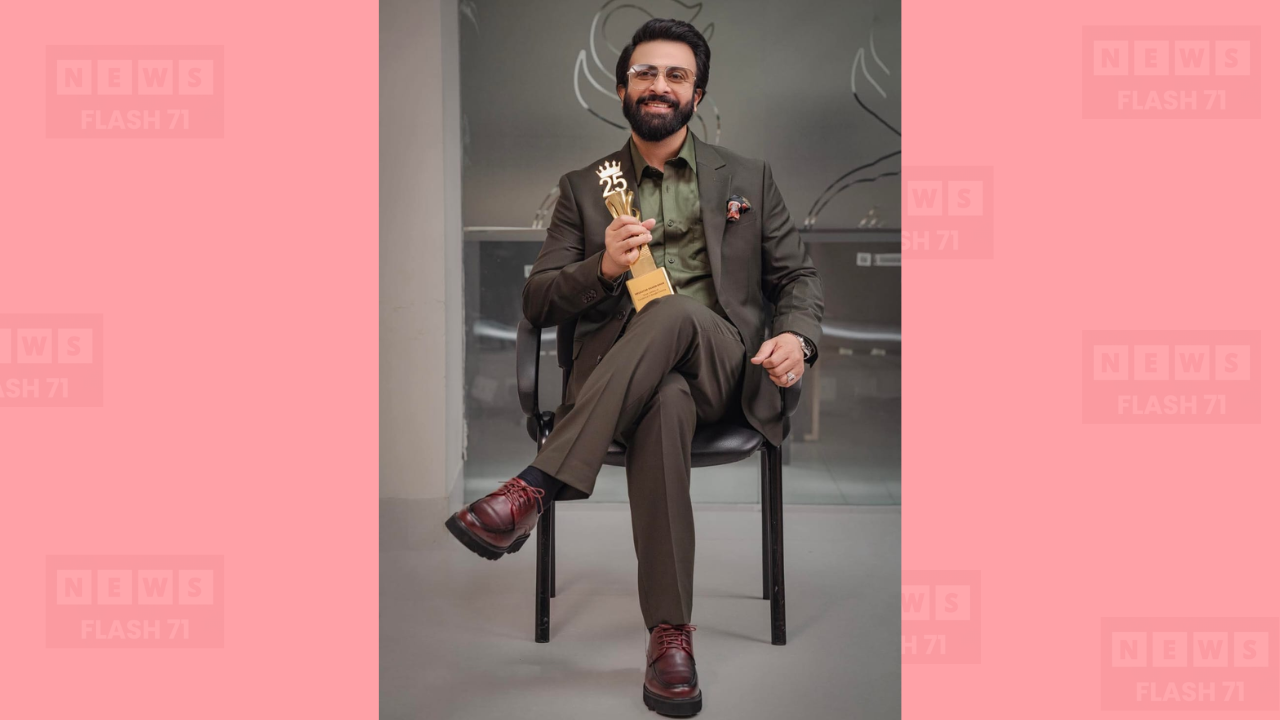 ক্যারিয়ারের রজতজয়ন্তী উপলক্ষে পেলেন বিশেষ সম্মাননা