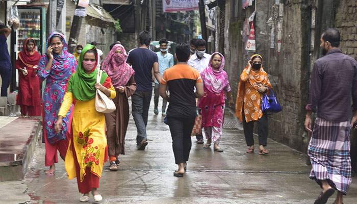 রাজনৈতিক অস্থিতিশীলতা ও জ্বালানি সংকটে এক বছরে ১৮৫টি গার্মেন্টস বন্ধ