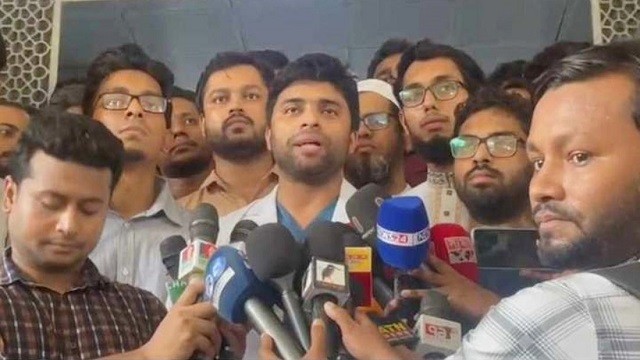 সারা দেশে চিকিৎসকদের ‘কমপ্লিট শাটডাউন’ ঘোষণা