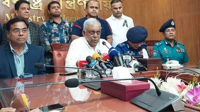প্রধানমন্ত্রী চাইলে পদত্যাগ করবেন স্বরাষ্ট্রমন্ত্রী