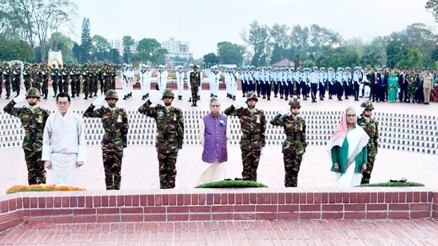 মহান স্বাধীনতা দিবসে জাতীয় স্মৃতিসৌধে রাষ্ট্রপতি-প্রধানমন্ত্রীর শ্রদ্ধা