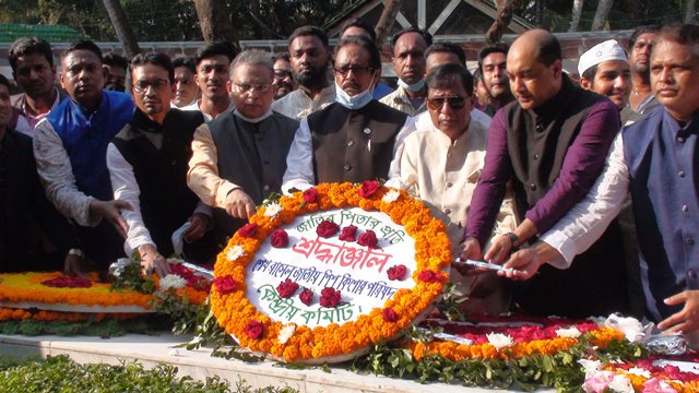 ৩৩তম প্রতিষ্ঠা বার্ষিকী উপলক্ষে বঙ্গবন্ধুর সমাধীতে শ্রদ্ধা