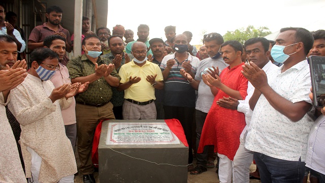 পাবনার সুজানগরে উন্নয়ন কাজের উদ্বোধন করলেন এমপি ফিরোজ কবির