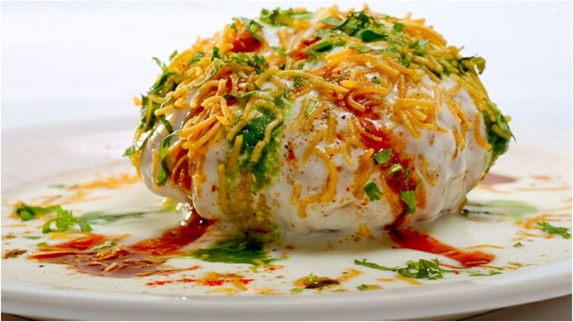 মুখ জল আনা দই ফুচকা!