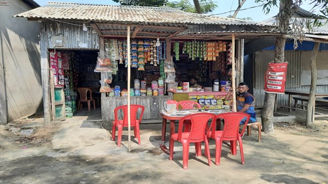 কেয়ারটেকার থেকে ভূয়া মালিক সেজে জমি আত্মসাৎ