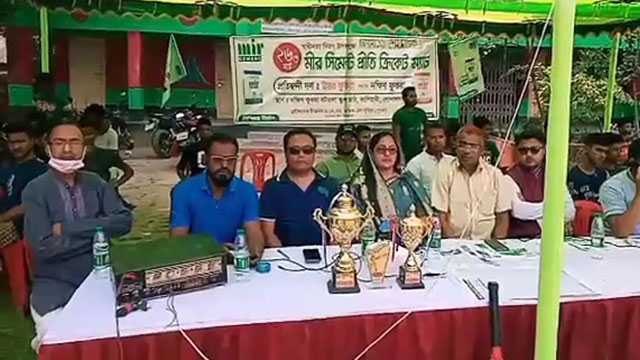 কাশিয়ানীতে মীর সিমেন্ট টি-২০ প্রীতি ক্রিকেট ম্যাচ অনুষ্ঠিত