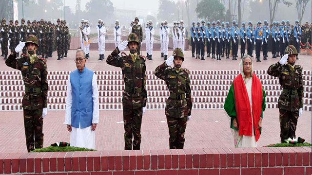 জাতীয় স্মৃতিসৌধে রাষ্ট্রপতি ও প্রধানমন্ত্রীর শ্রদ্ধা