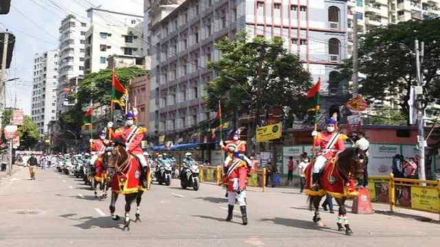 পদ্মা সেতু উদ্বোধনে ডিএমপির আনন্দ র‌্যালি