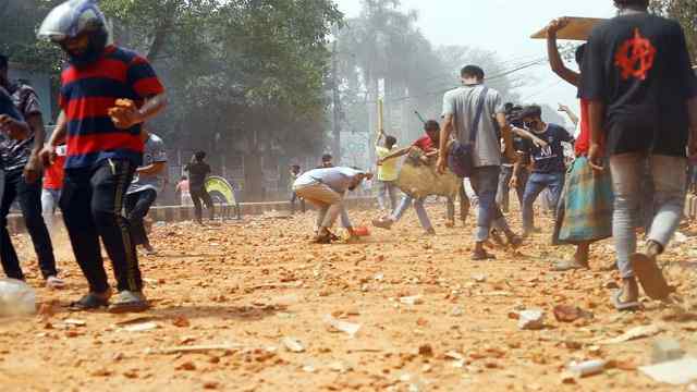 হল-ক্যাম্পাস বন্ধের সিদ্ধান্ত প্রত্যাখ্যান