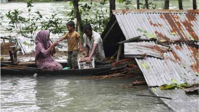 দেশে বন্যায় মৃতের সংখ্যা ৪২