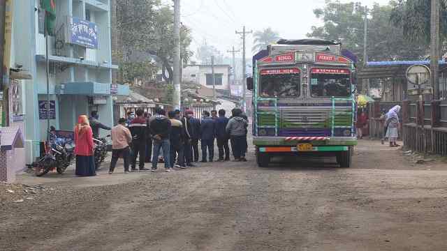 দুই দফায় আমদানিকৃত পেঁয়াজের দাম বাড়ল