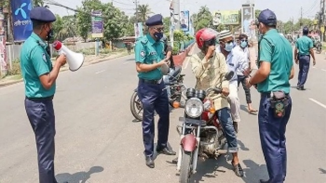 ‘বিধিনিষেধ’ বাড়াতে চায় মন্ত্রিপরিষদ বিভাগ