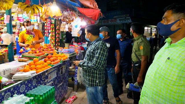 কুমারখালীতে ইউএনও'র আকস্মিক অভিযান, ১৪ জনকে জরিমানা