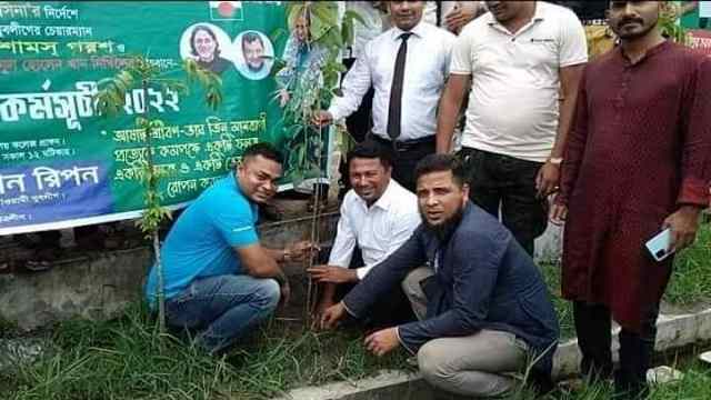 লক্ষ্মীপুরে যুবলীগ নেতা শেখ জামাল রিপনের উদ্দ্যোগে বৃক্ষ রোপন