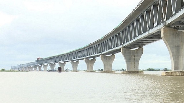 পদ্মা সেতুর টোল প্লাজায় গাড়ির চাপায় নারী নিহত