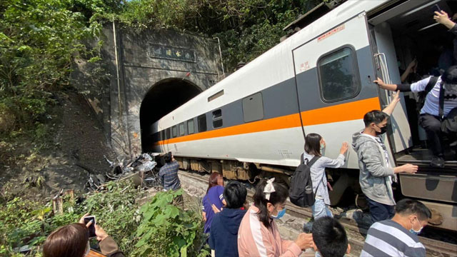 তাইওয়ানে ট্রেন দুর্ঘটনায় অন্তত ৩৬ জন নিহত