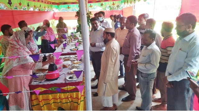 ফকিরহাটে জাতীয় ফল মেলায় ৪০ প্রজাতির ফল !