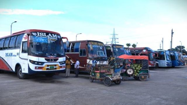 বরগুনায় অনির্দিষ্টকালের জন্য বাস চলাচল বন্ধ