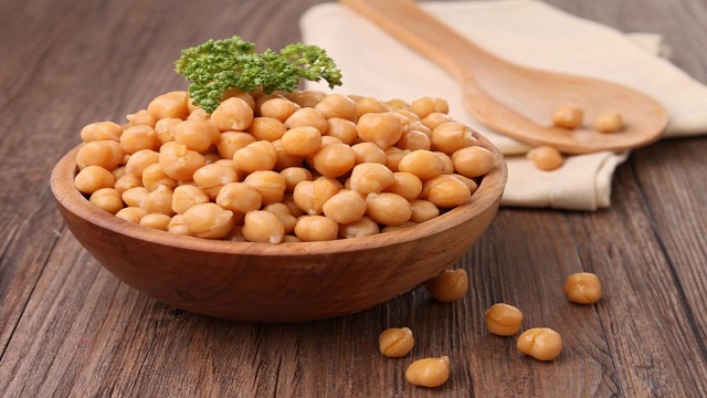 সকালে কাঁচা ছোলা খাওয়ার উপকারিতা