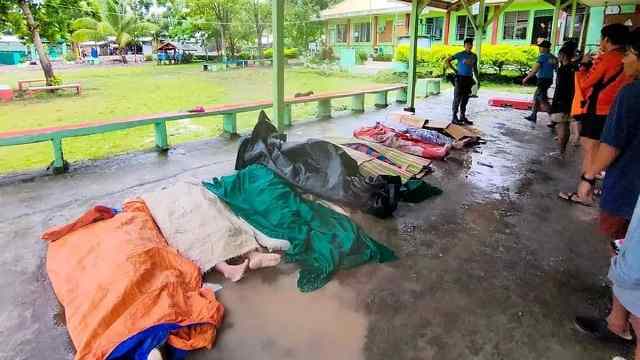 ফিলিপাইনে বন্যা ও ভূমিধসে নিহতের সংখ্যা বেড়ে ৭২