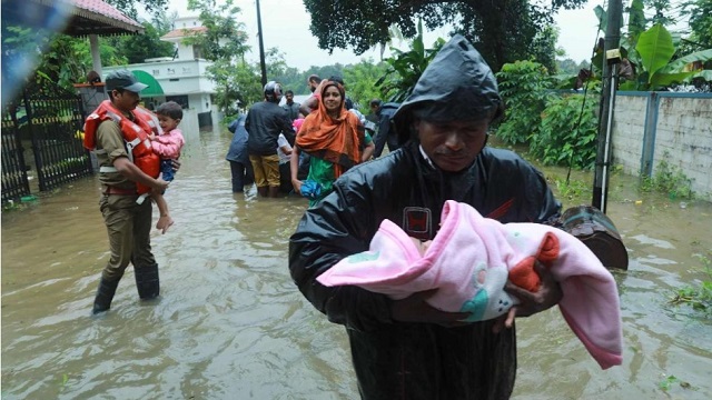 কেরালায় বন্যায় মৃত্যু বেড়ে দাঁড়িয়েছে ২৬ জনে