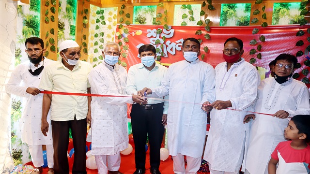 কোটালীপাড়ায় চাং পাং চাইনিজ রেস্টুরেন্টের উদ্বোধন