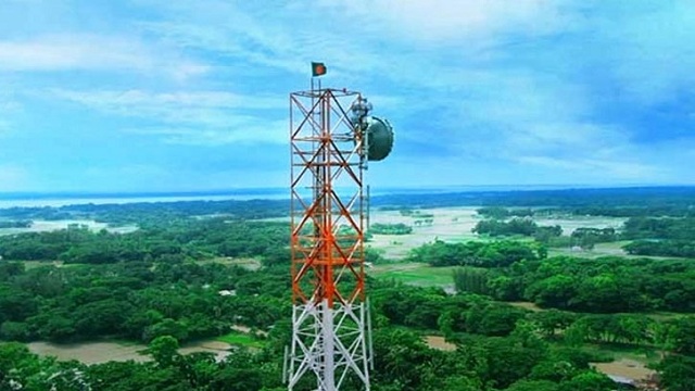 ঘূর্ণিঝড়ে সাড়ে ৪ হাজার মোবাইল টাওয়ার অচল